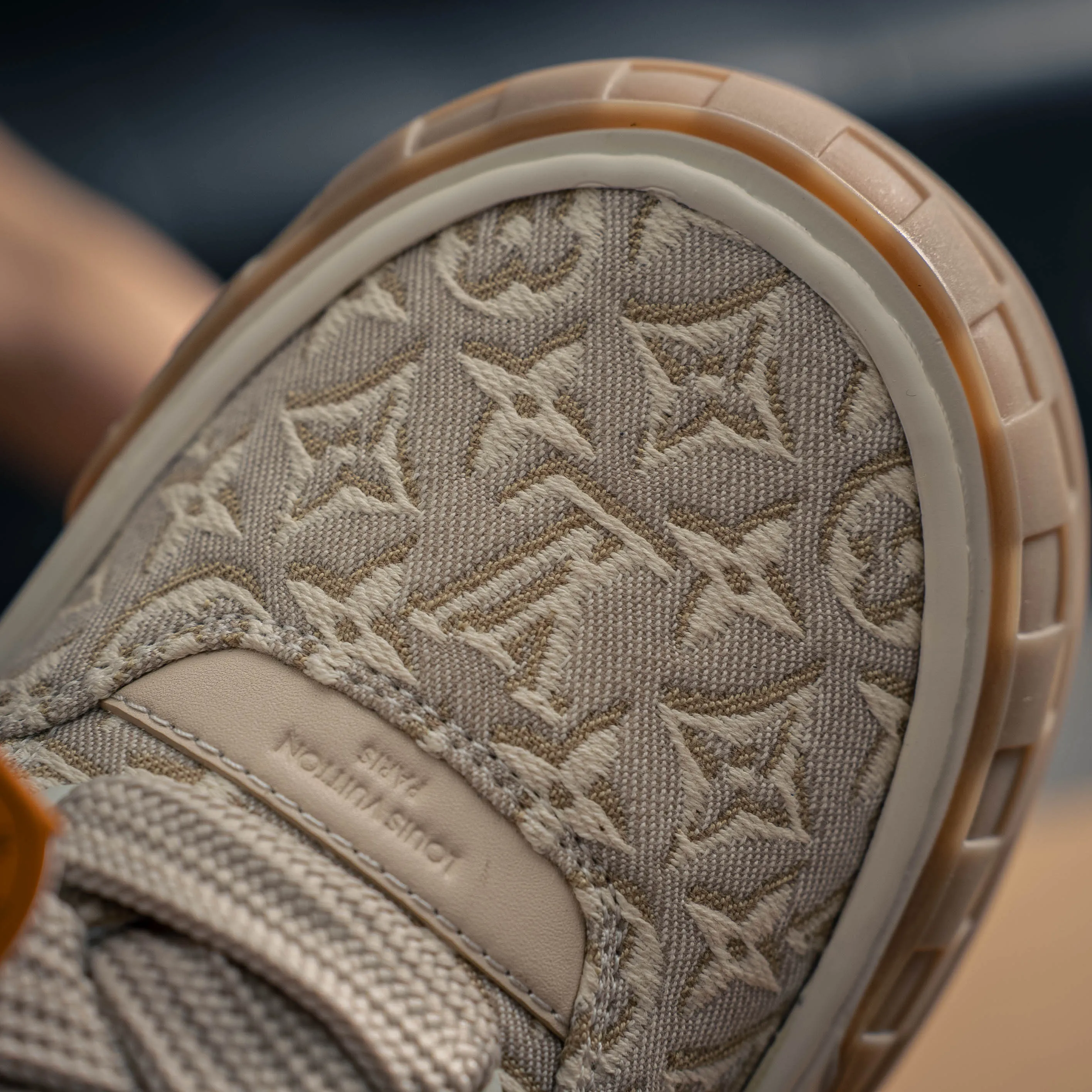 # LV tilted ， Shoes，Sneakers， Shoes，Skate Shoes~~ Sneakers， LV Shoes ， Cushioning TPU Vuitton ，